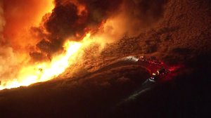 A brush fire, dubbed the Maria Fire, ignited on top of South Mountain, south of Santa Paula, on Oct. 31, 2019. (Credit: KTLA)