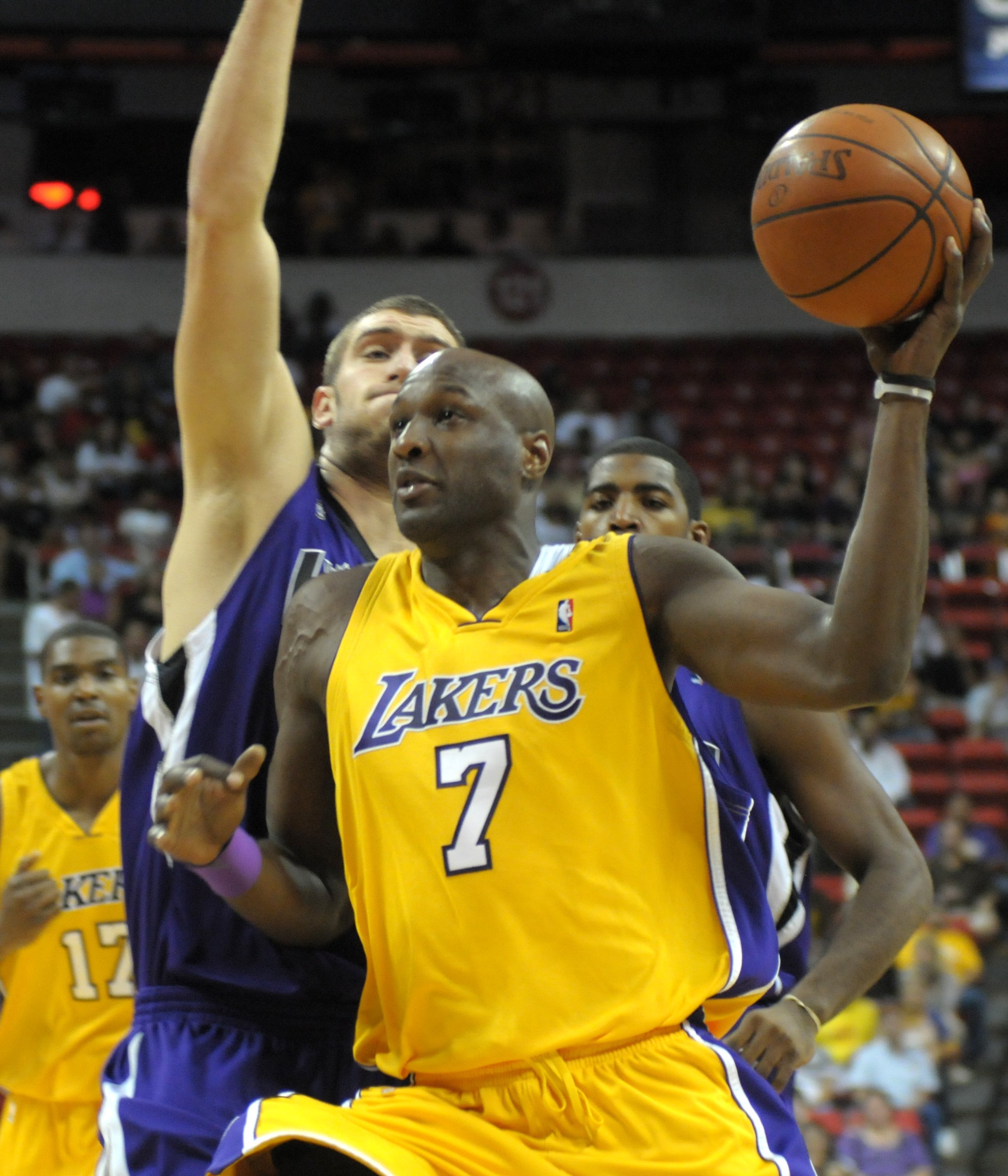 Los Angeles Lakers Lamar Odom and the Sacramento Kings during a preseason game at the Thomas and Mack Center Thursday, October 15, 2009.