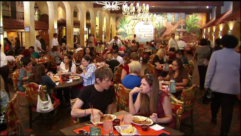 el fenix crowd