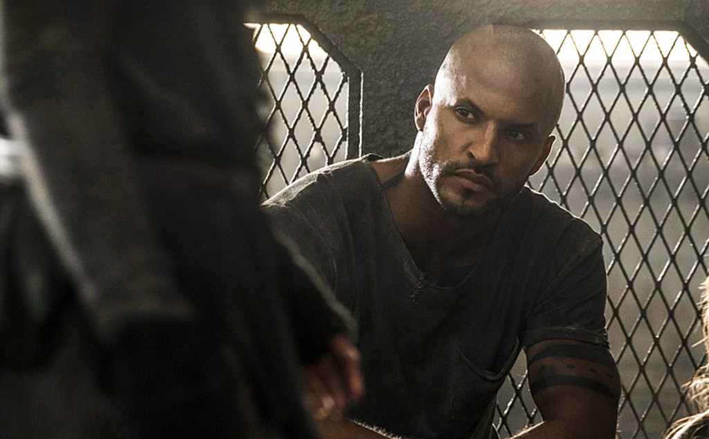 Ricky Whittle as Lincoln -- Credit: Katie Yu/The CW